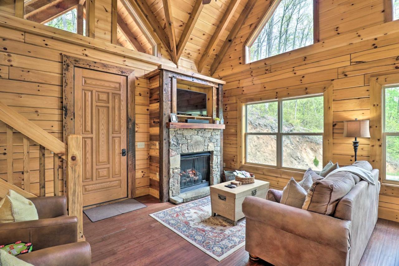 Elevated Cabin Bordering Smoky Mountain Natl Park Bryson City Exterior photo