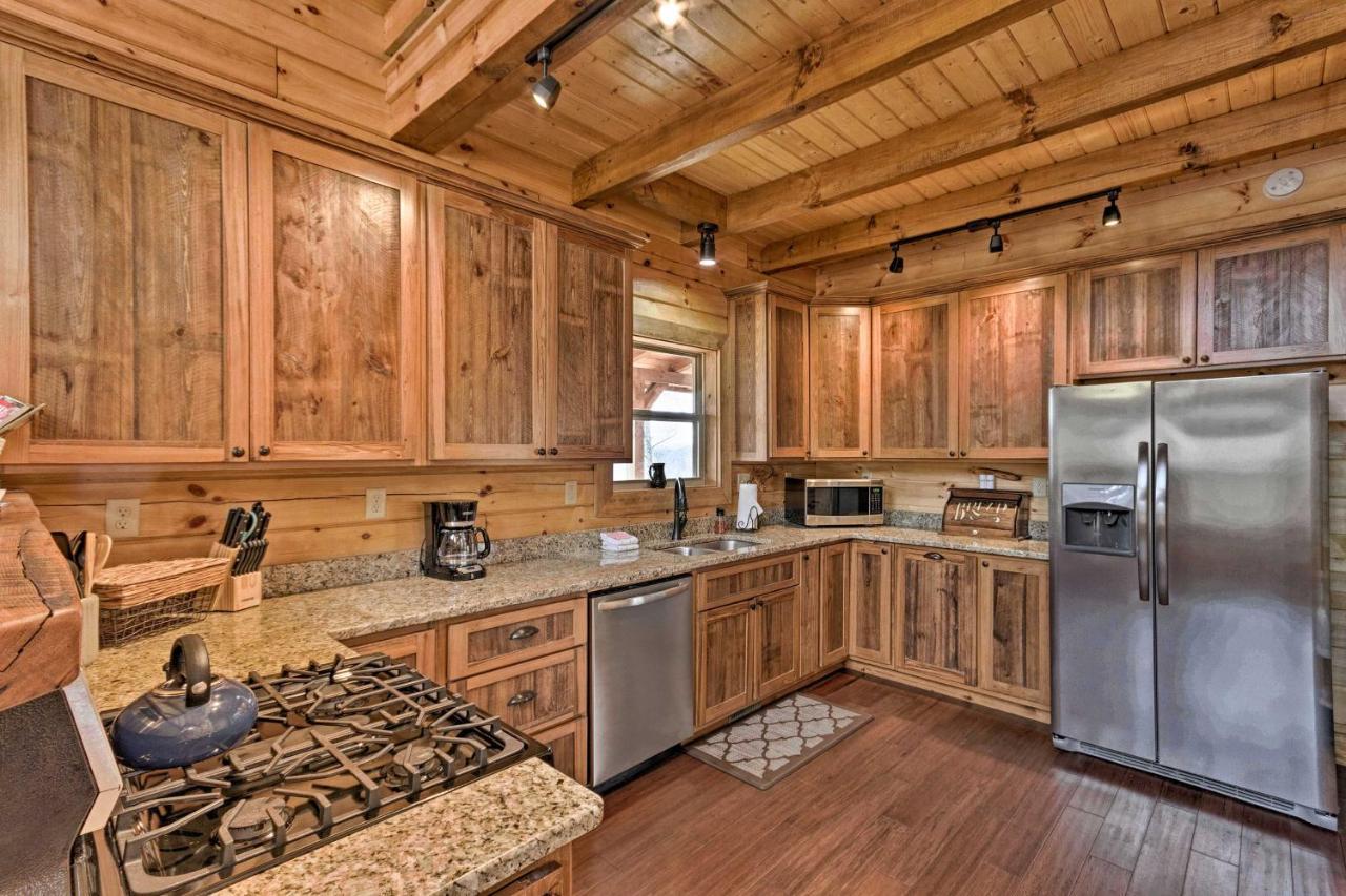 Elevated Cabin Bordering Smoky Mountain Natl Park Bryson City Exterior photo